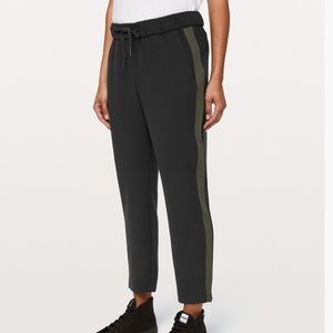 Lululemon On The Fly Woven Pant